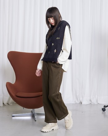 壓線磨毛感修身直筒褲(兩色)