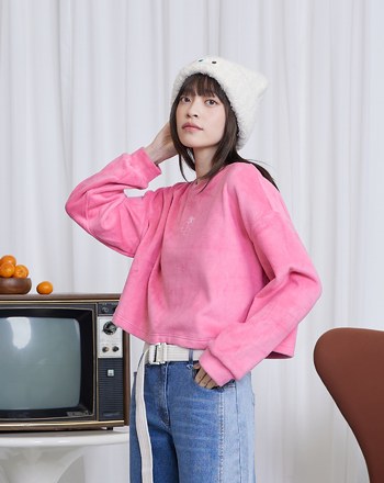 穿羽絨服的雪人毛毛短版大學T(兩色)