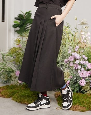 ➤不對稱修身百褶長裙(兩色)