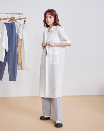 懶惰貓貓做瑜珈肌理紋長版襯衫