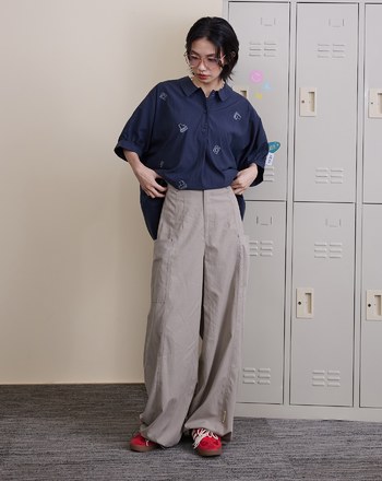 ➤涼感天絲褲腳抽繩口袋造型寬褲(兩色)