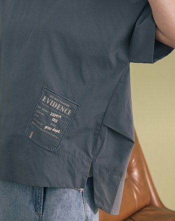 涼感天絲廓型剪裁造型口袋上衣(兩色)