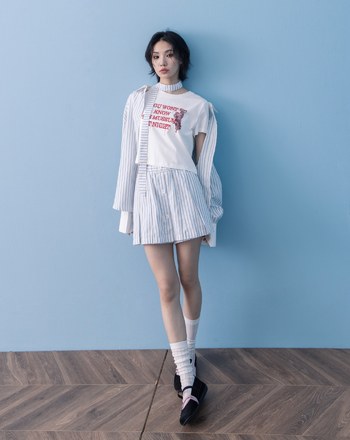 A｜提花條紋配色襯衫附領巾(兩色)