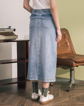 下擺不對稱開衩涼感彈性A字牛仔裙(兩色)