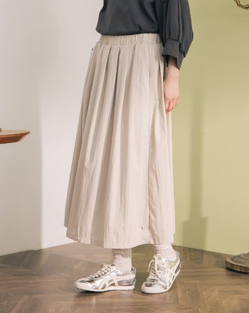 ➤金屬標立體打褶傘裙(兩色)