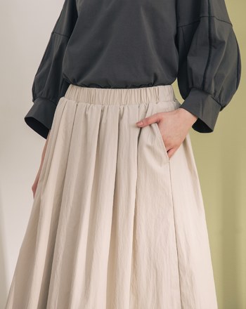 ➤金屬標立體打褶傘裙(兩色)