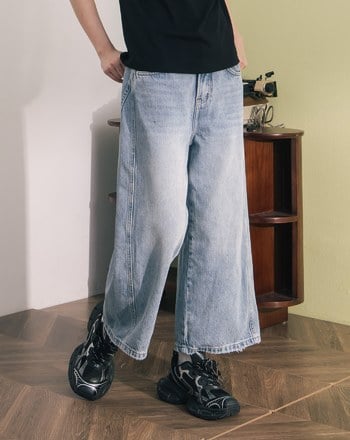 顯瘦剪接刷色直筒八分牛仔褲