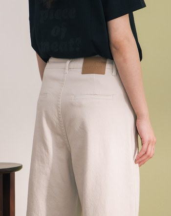 顯瘦剪接彈性直筒八分牛仔褲