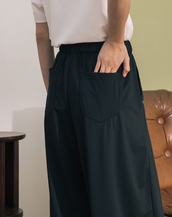 ➤抽繩可調節褲腳透氣運動長褲(兩色)