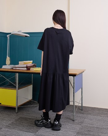 大口袋剪接短袖洋裝(兩色)