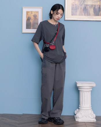 立體浮雕品牌標語涼感T恤(兩色)