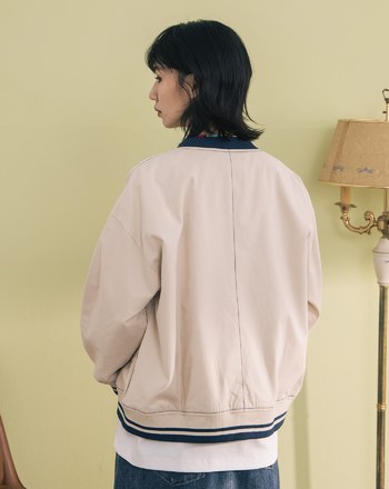 配色線條裝飾棒球外套(兩色)