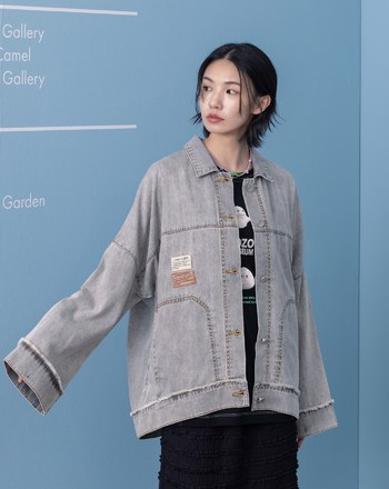 水洗抽鬚擴型牛仔外套(兩色)