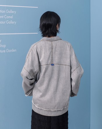 水洗抽鬚擴型牛仔外套(兩色)