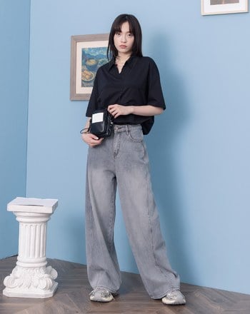 立體浮雕品牌標語雙層斜背小包(兩色)