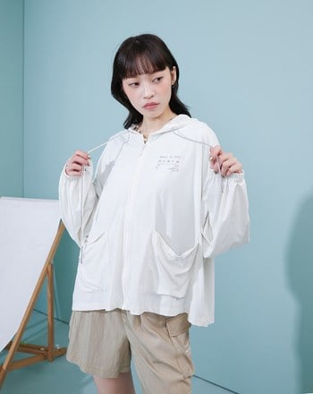 ➤冰Q棉冰感輕盈連帽外套(米白)