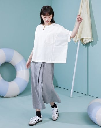 ➤造型小V領寬鬆連袖上衣(兩色)