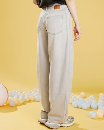 好比例天絲超柔彈水洗灰牛仔褲