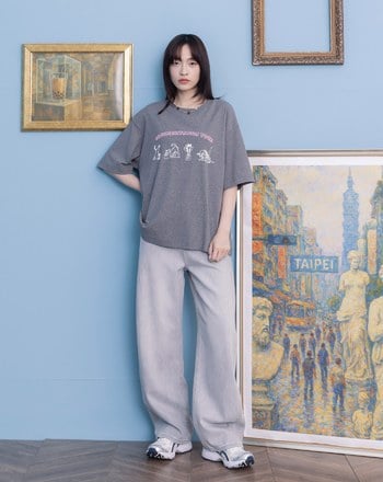 ➤貓咪瑜珈寬鬆落肩T恤(兩色)