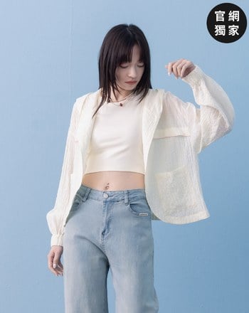 ➤弧型滾邊造型連帽薄外套(兩色)