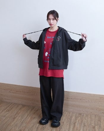 ➤自摸～麻將多口袋造型帽繩連帽外套(兩色)