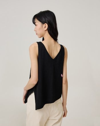 俄羅斯方塊不對稱下擺織紋背心(兩色)