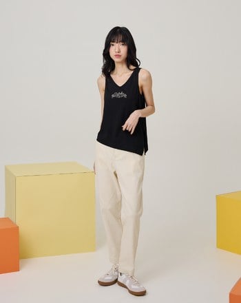 俄羅斯方塊不對稱下擺織紋背心(兩色)