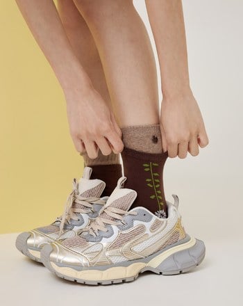 遊戲中的花花世界緹花長襪(兩色)