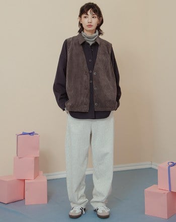 顯瘦遮臀異材質拼接開襟背心(兩色)