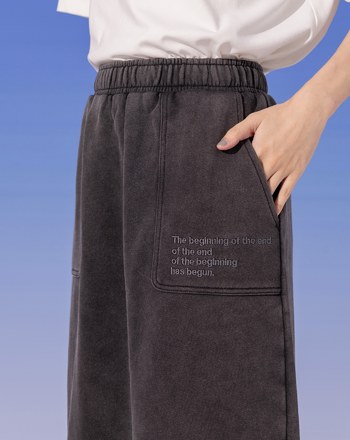 洗舊感口袋造型標語繡花純棉長裙