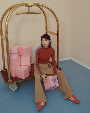 不對稱口袋顯瘦剪接廓型褲(附造型絲巾)(兩色)