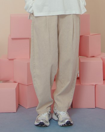 顯瘦剪接水洗腰頭抽鬚廓型褲(兩色)