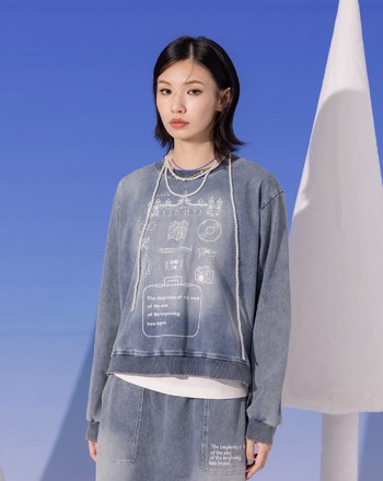 線條圖案印花水洗牛仔大學T