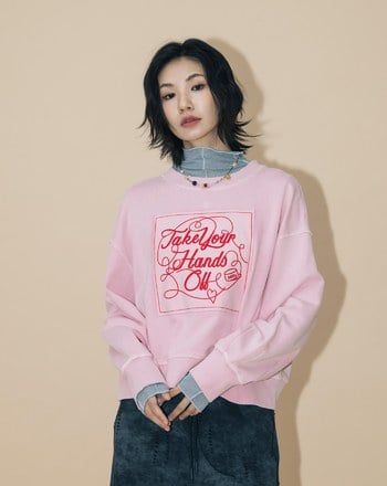 A｜特殊蠟洗爬線造型落肩大學T(兩色)