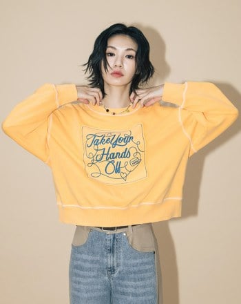 A｜特殊蠟洗爬線造型落肩大學T(兩色)