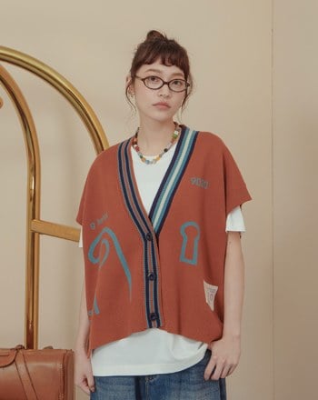 V領撞色落肩緹花針織背心(兩色)