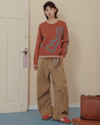 鑰匙圖案撞色緹花針織毛衣(兩色)