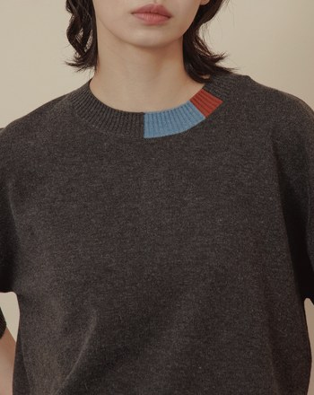 線條色塊拼接短袖針織上衣(兩色)