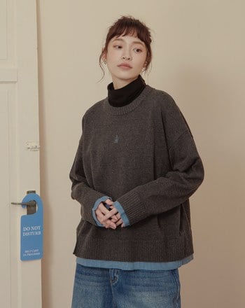 gozo皇冠繡花假兩件針織毛衣(兩色)