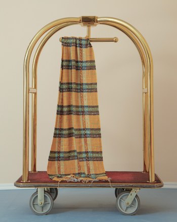 格子毛呢造型流蘇圍巾(三色)